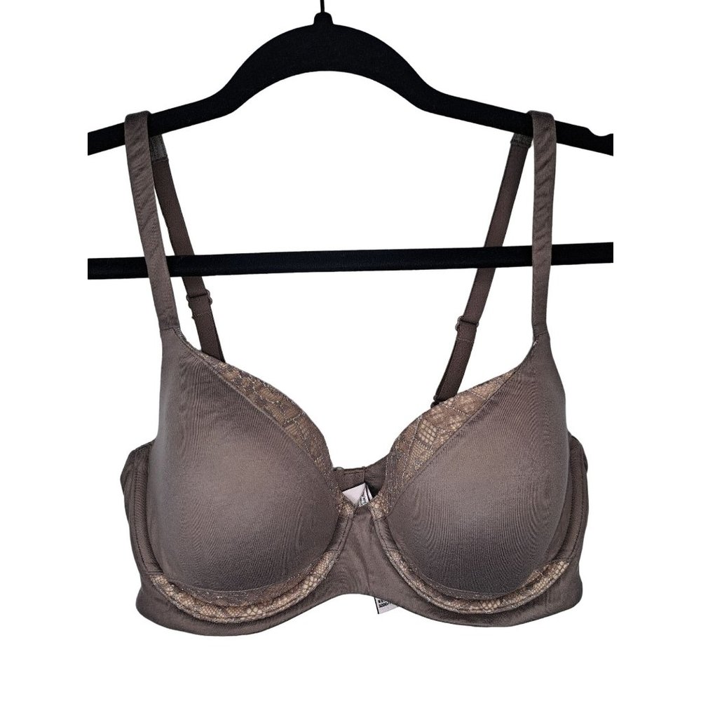 Victoria's Secret Body 32DD Bra Victoria Gray Lavender Taupe Perfect Shape